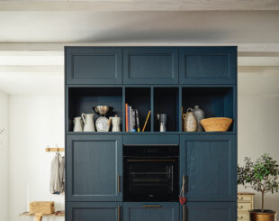 Main standing cupboard