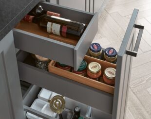 Detail of the drawers