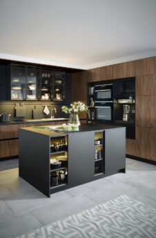 Shuller - Avola Balck - Kitchen Overview Vertical