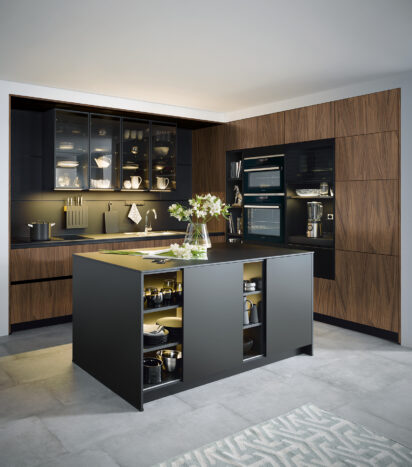 Shuller - Avola Balck - Kitchen Overview Vertical